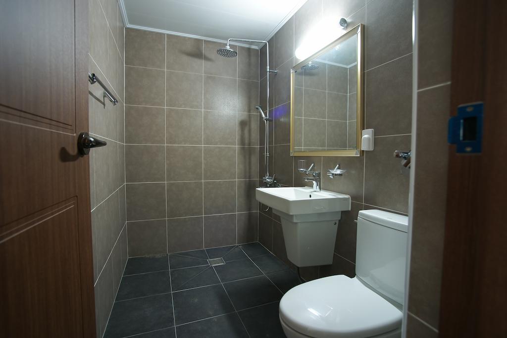 Baghdad House Vila Jeju Quarto foto